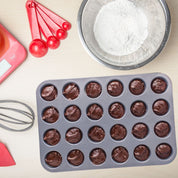 Molde para Cupcakes con Antiadherente de 24 Cavidades Gris TKR008 Tab and Kit