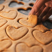 Juego de 6 Cortadores de Plástico para Repostería Galletas Blancos Decorados Metaltex