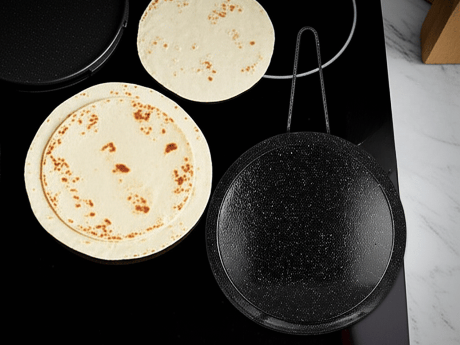 Comal Sartén Redondo Mediano de 28 cm de Peltre para Estufa de Inducción Negro Alfa CSR28