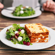 Plato Trinche Redondo de 26 cm de Loza tipo Cerámica Elegante Clásico Glacial 310101 Santa Anita