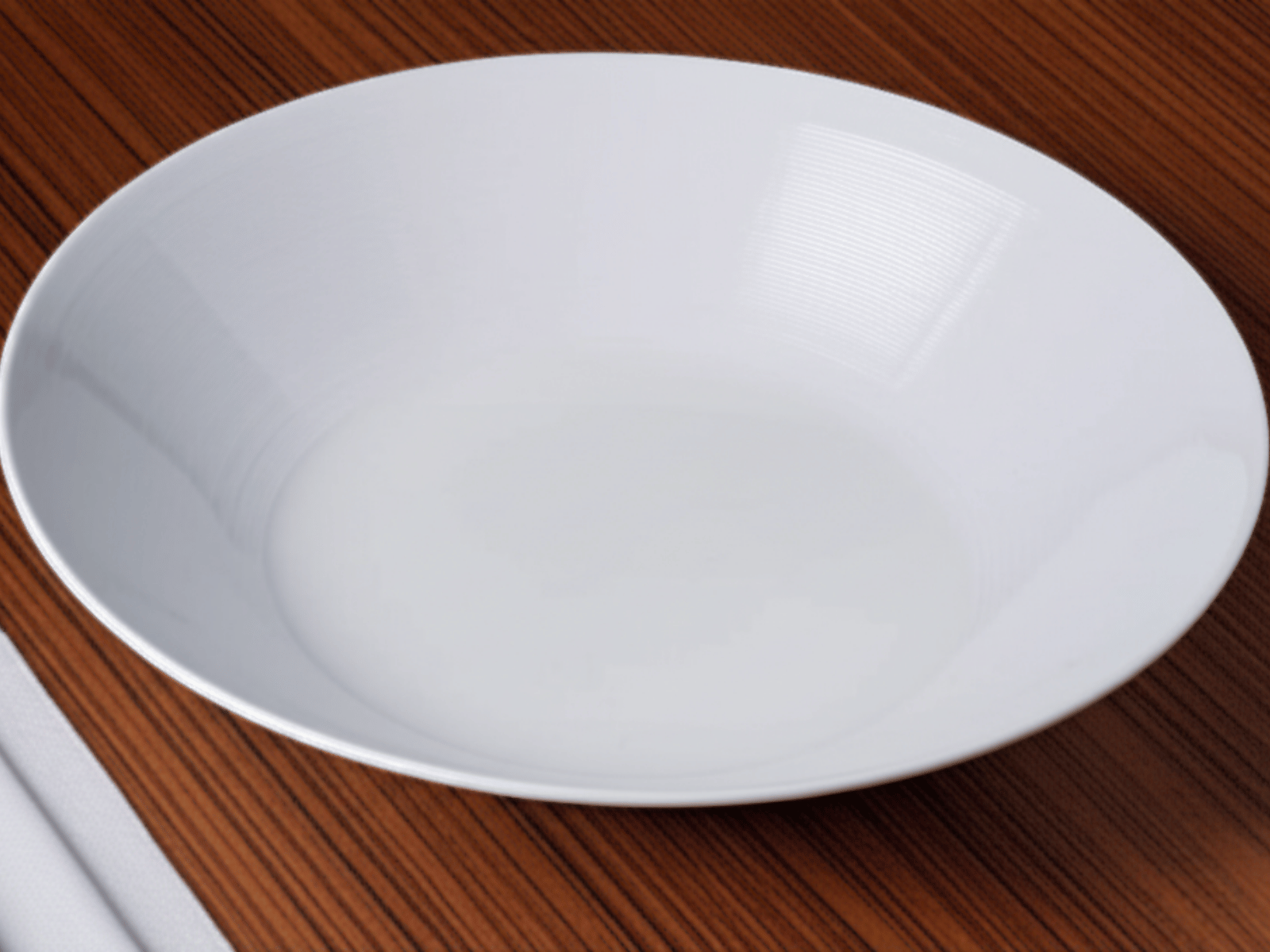 Plato Sopero Clásico Redondo 700 ml Vidrio Opalino Blanco LYGQP-90 Jiangsu
