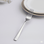Tenedor para Mesa Económico Delgado de Acero Inoxidable modelo Malva II B400FPLA Moven